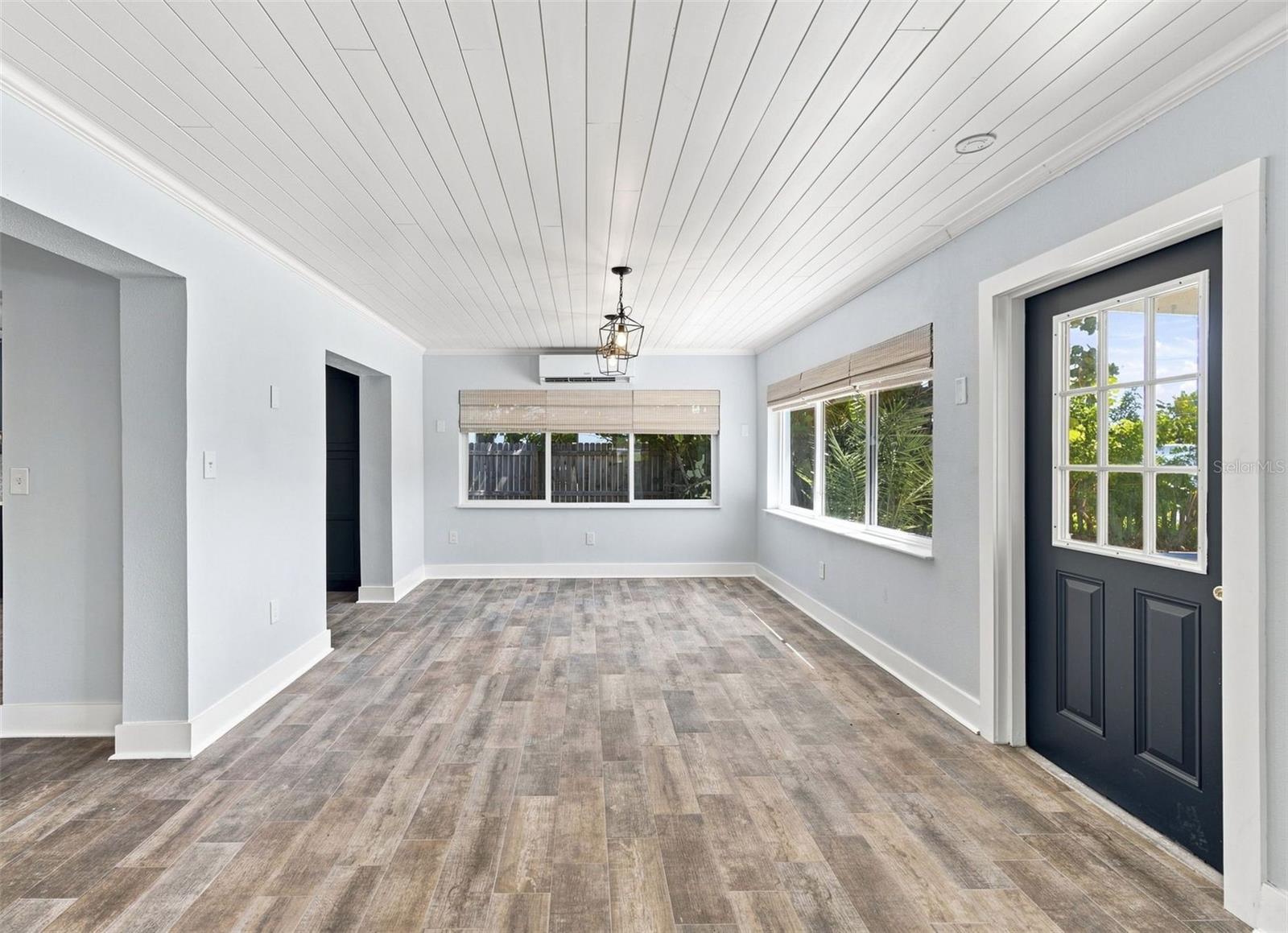 403 NORMANDY RD — photo 24