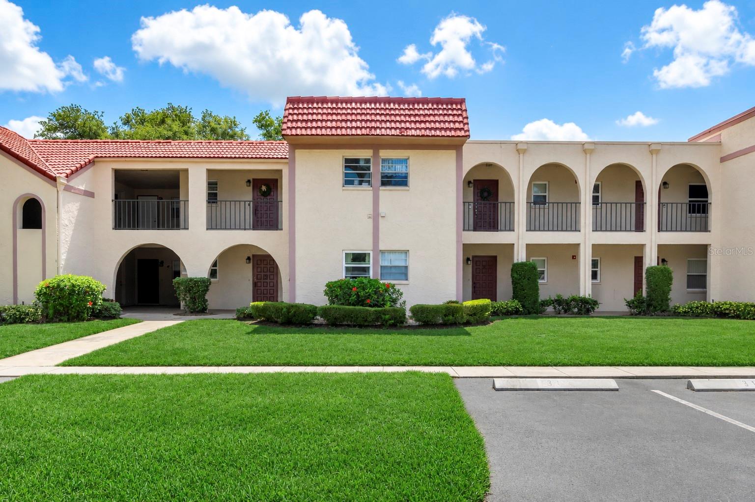 9700 STARKEY RD #325 — photo 35