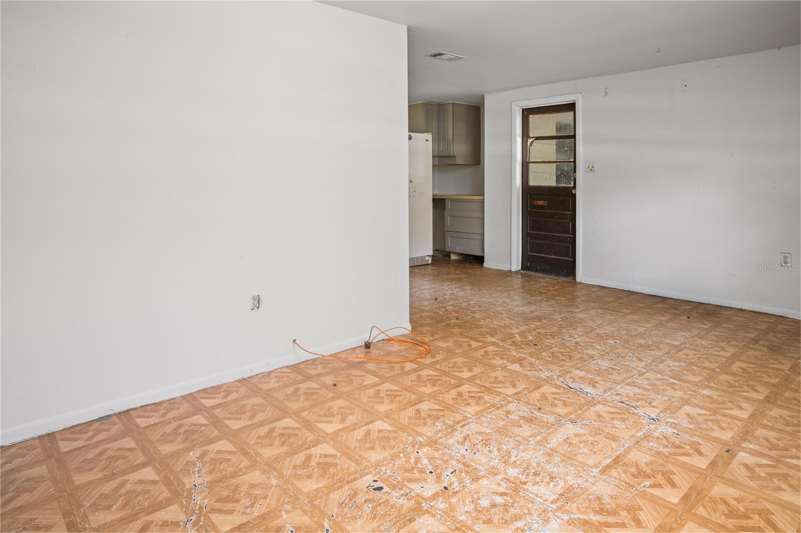 404 W LUTZ LAKE FERN RD — photo 23