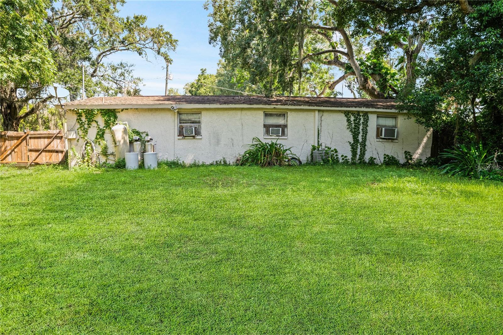 404 W LUTZ LAKE FERN RD — photo 25