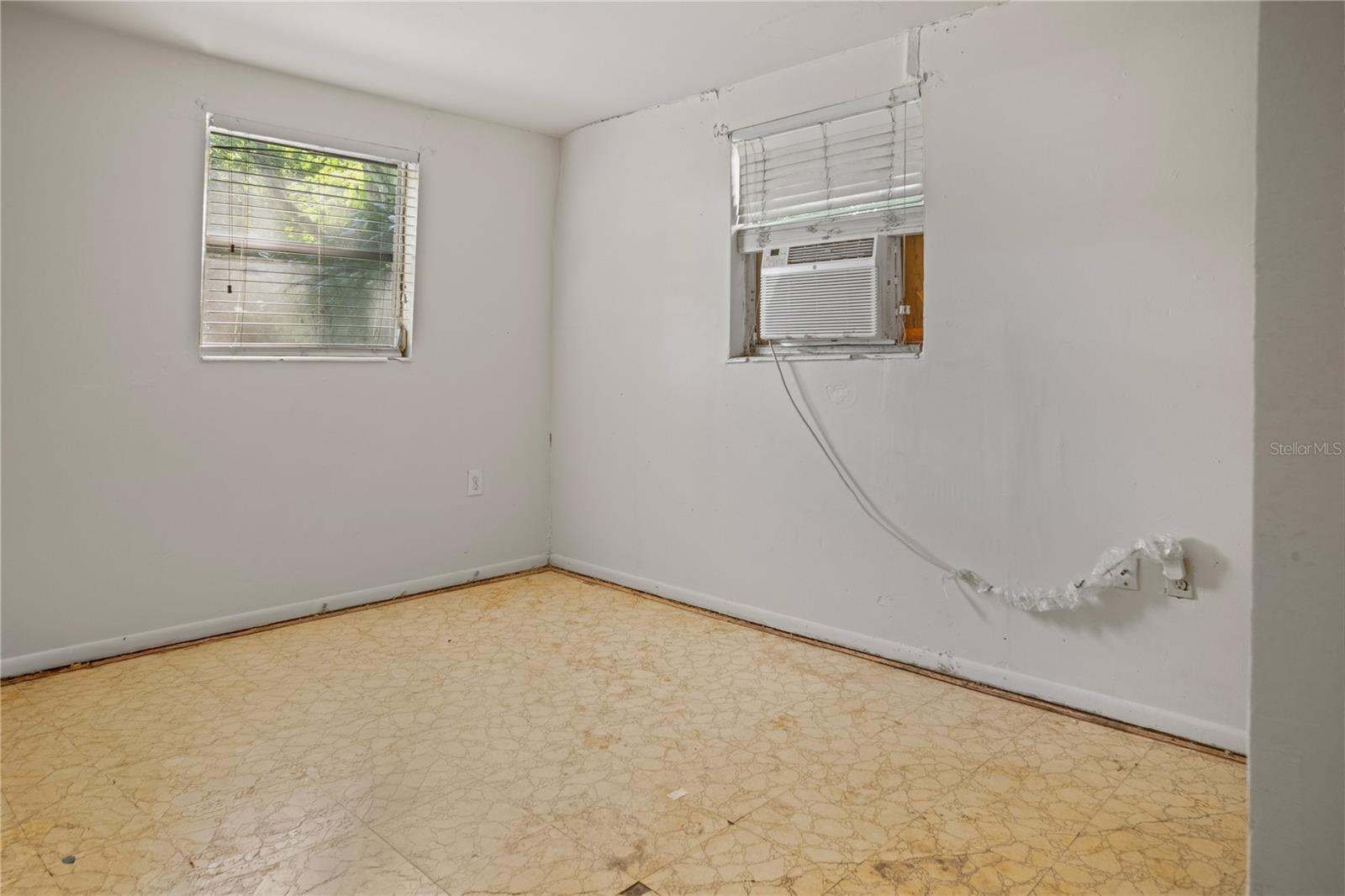 404 W LUTZ LAKE FERN RD — photo 19