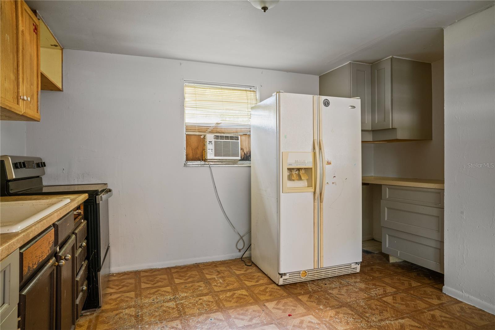 404 W LUTZ LAKE FERN RD — photo 11