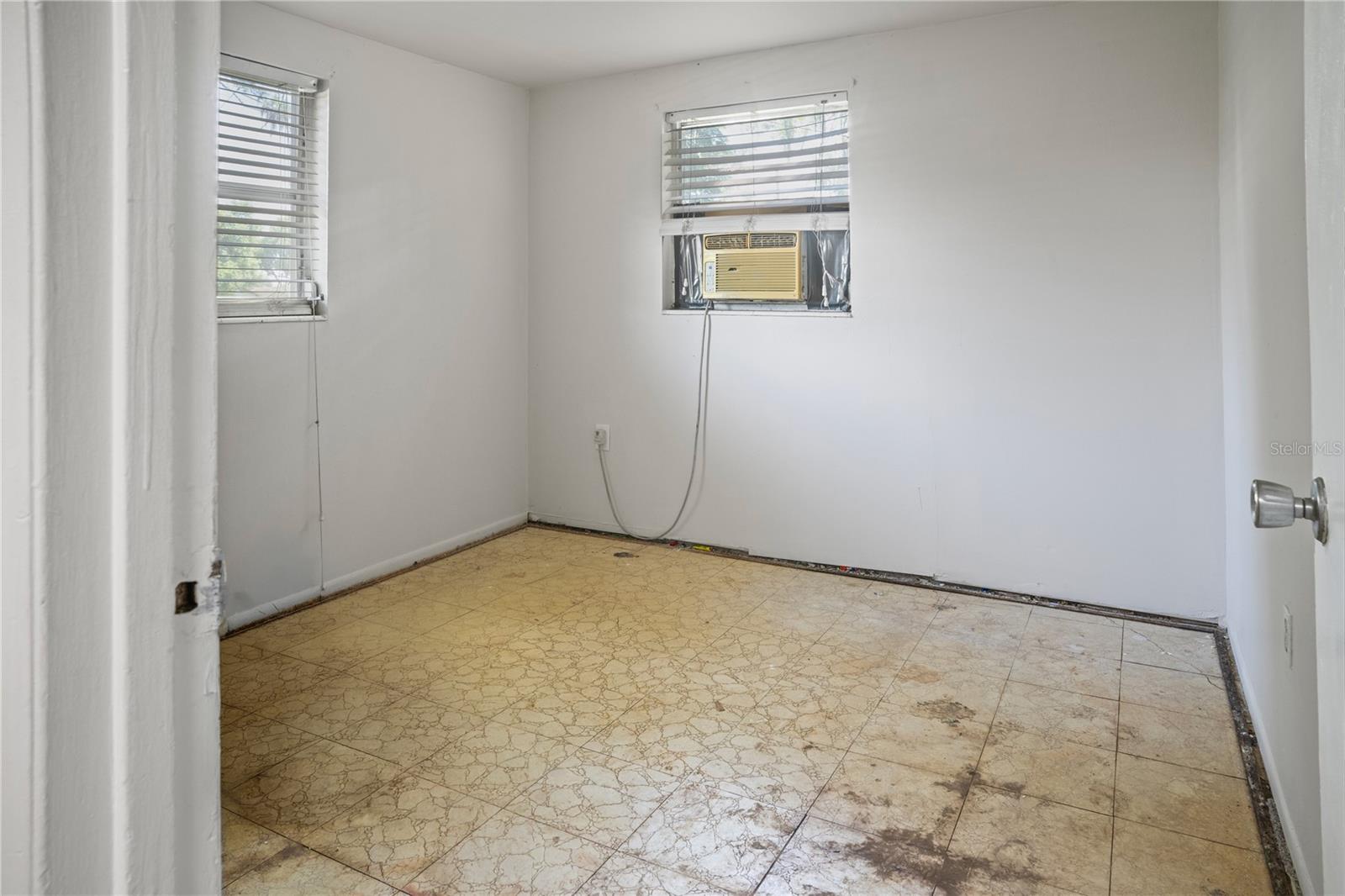 404 W LUTZ LAKE FERN RD — photo 21