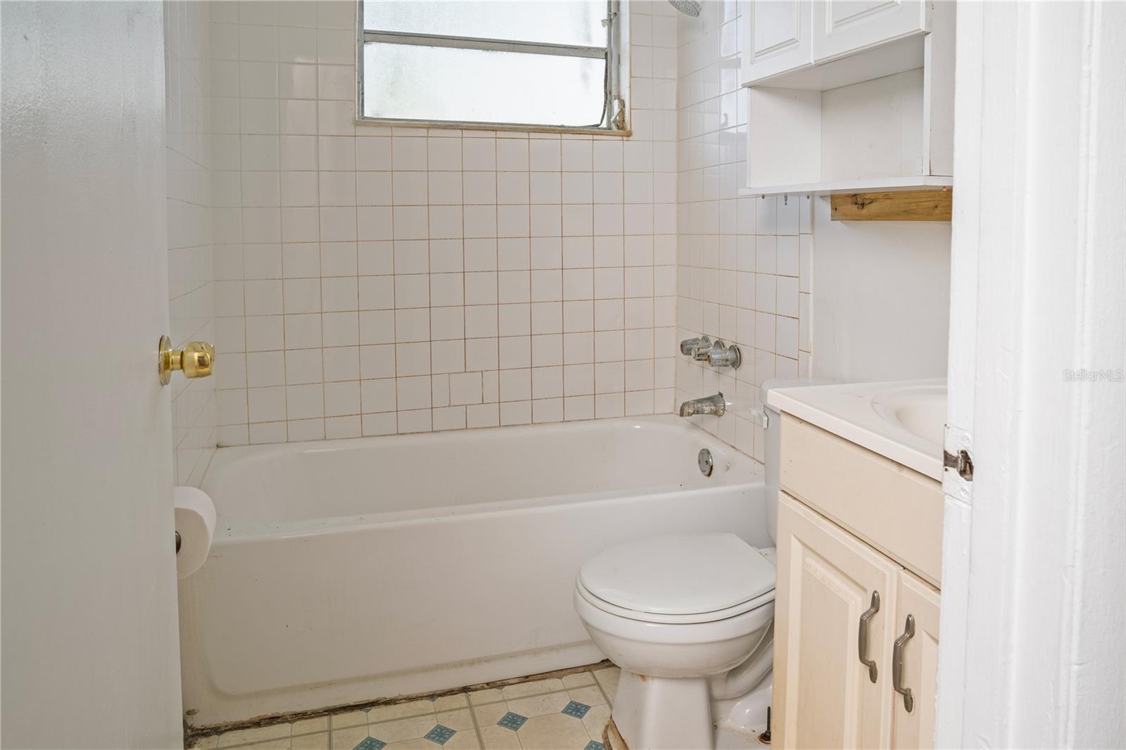 404 W LUTZ LAKE FERN RD — photo 16