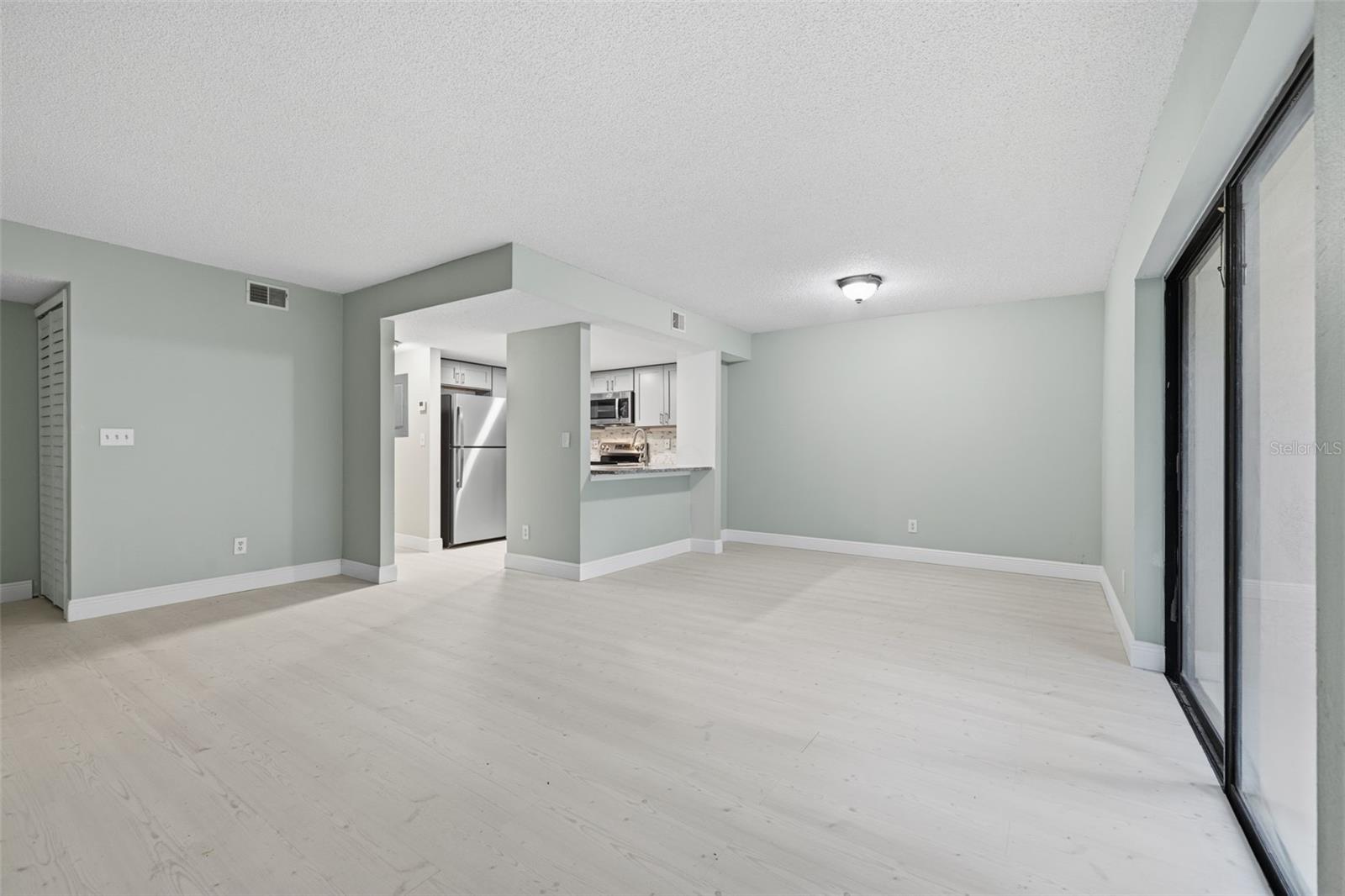 4873 PURITAN CIR #2401 — photo 8
