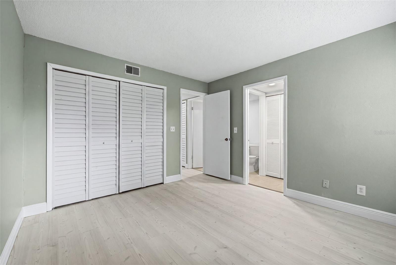 4873 PURITAN CIR #2401 — photo 19