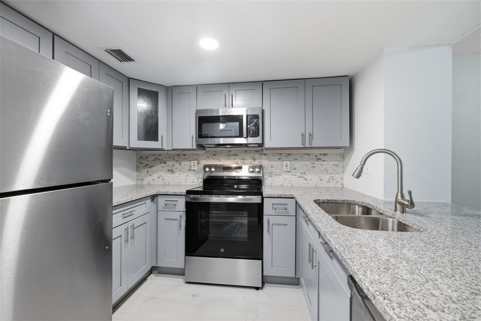 4873 PURITAN CIR #2401 — photo 14