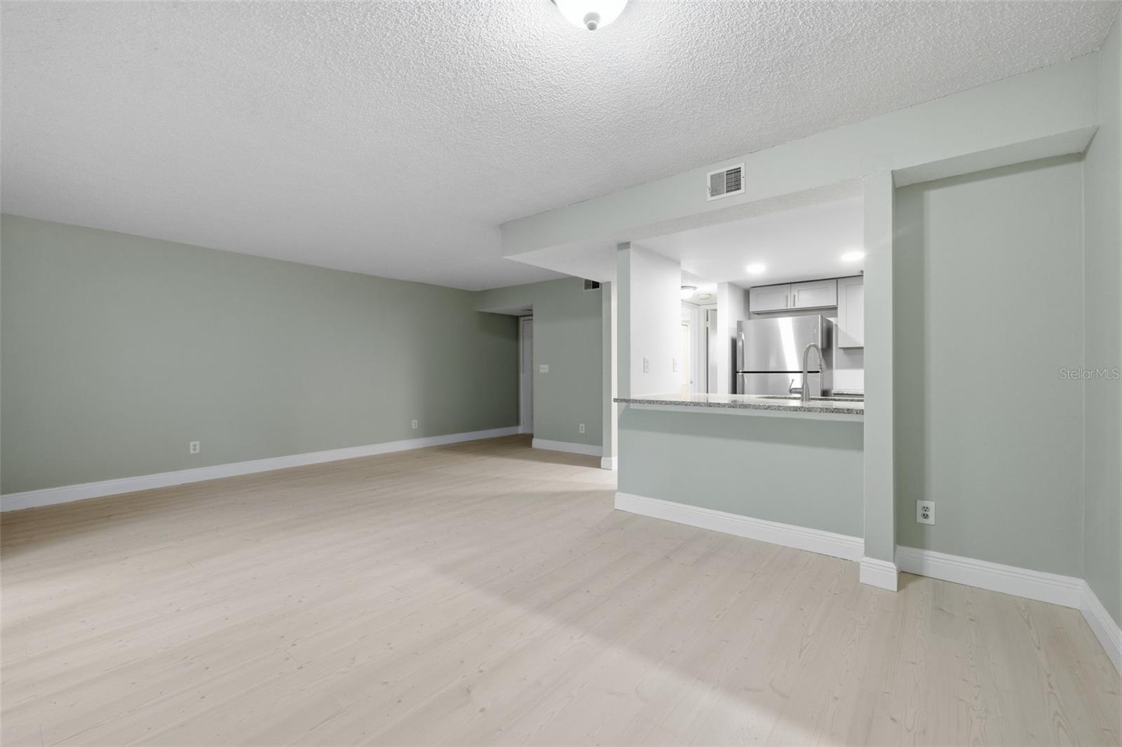 4873 PURITAN CIR #2401 — photo 11