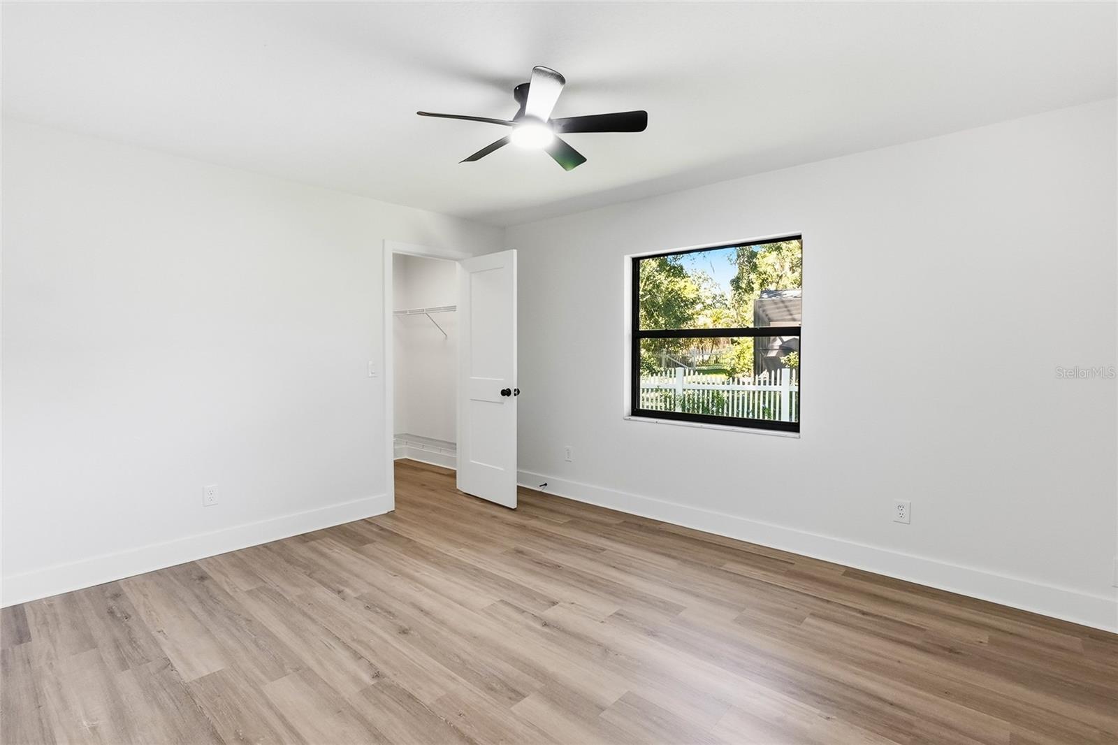 2889 HAMMOCK DR — photo 34