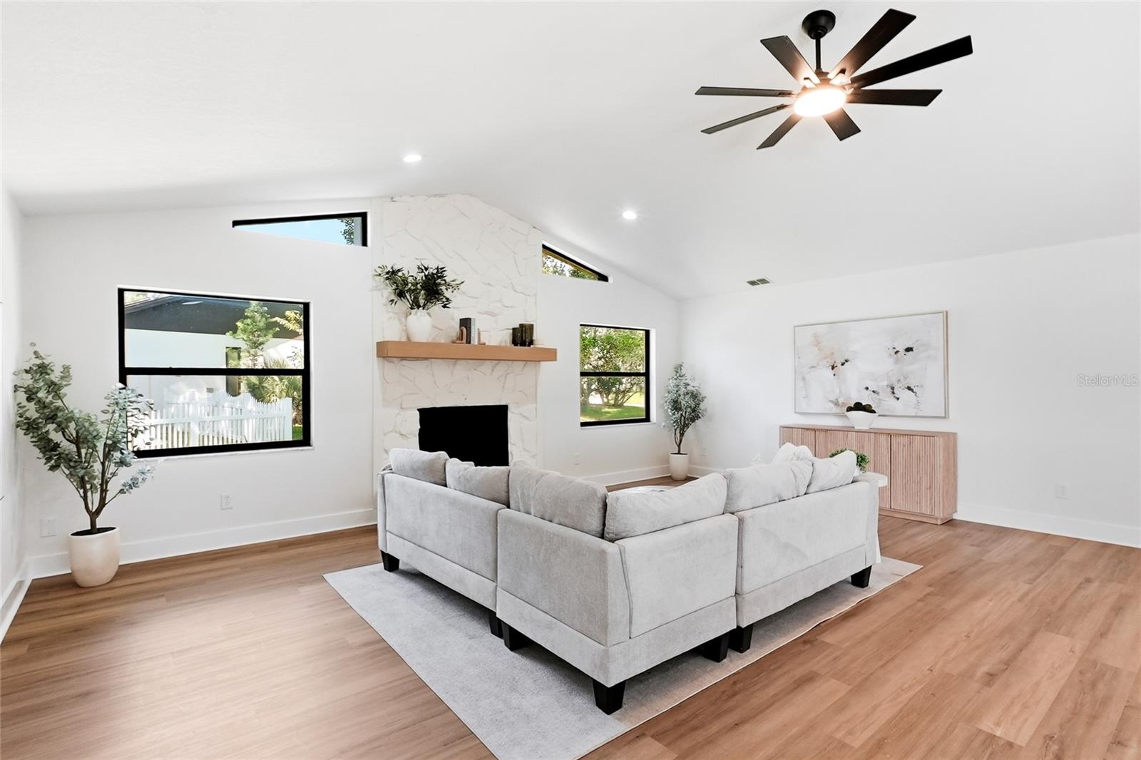 2889 HAMMOCK DR — photo 14