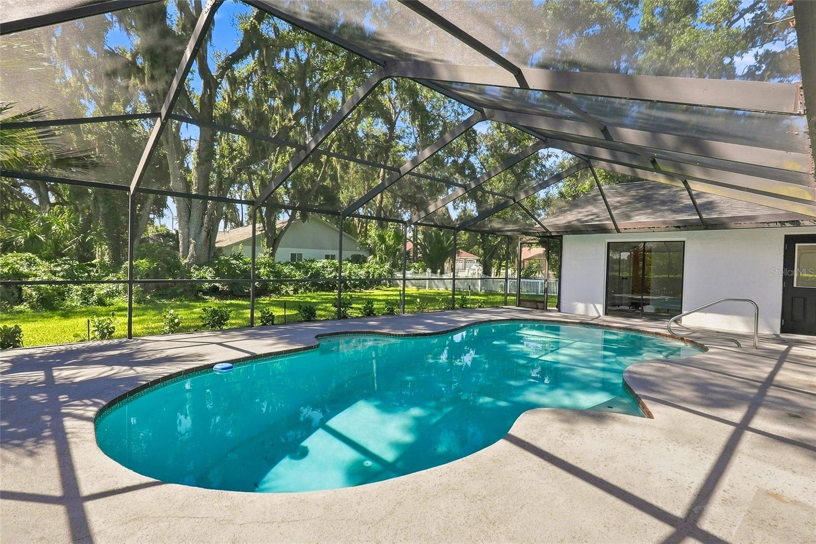 2889 HAMMOCK DR — photo 2