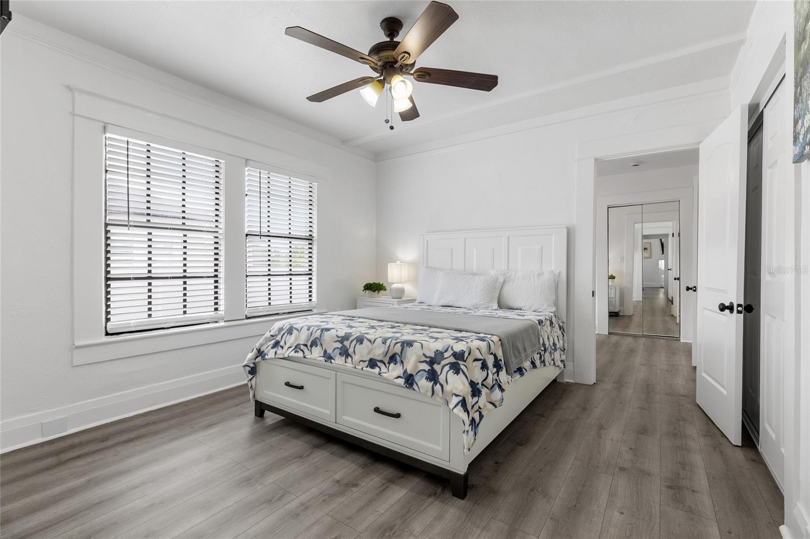 710 E BROAD ST — photo 17