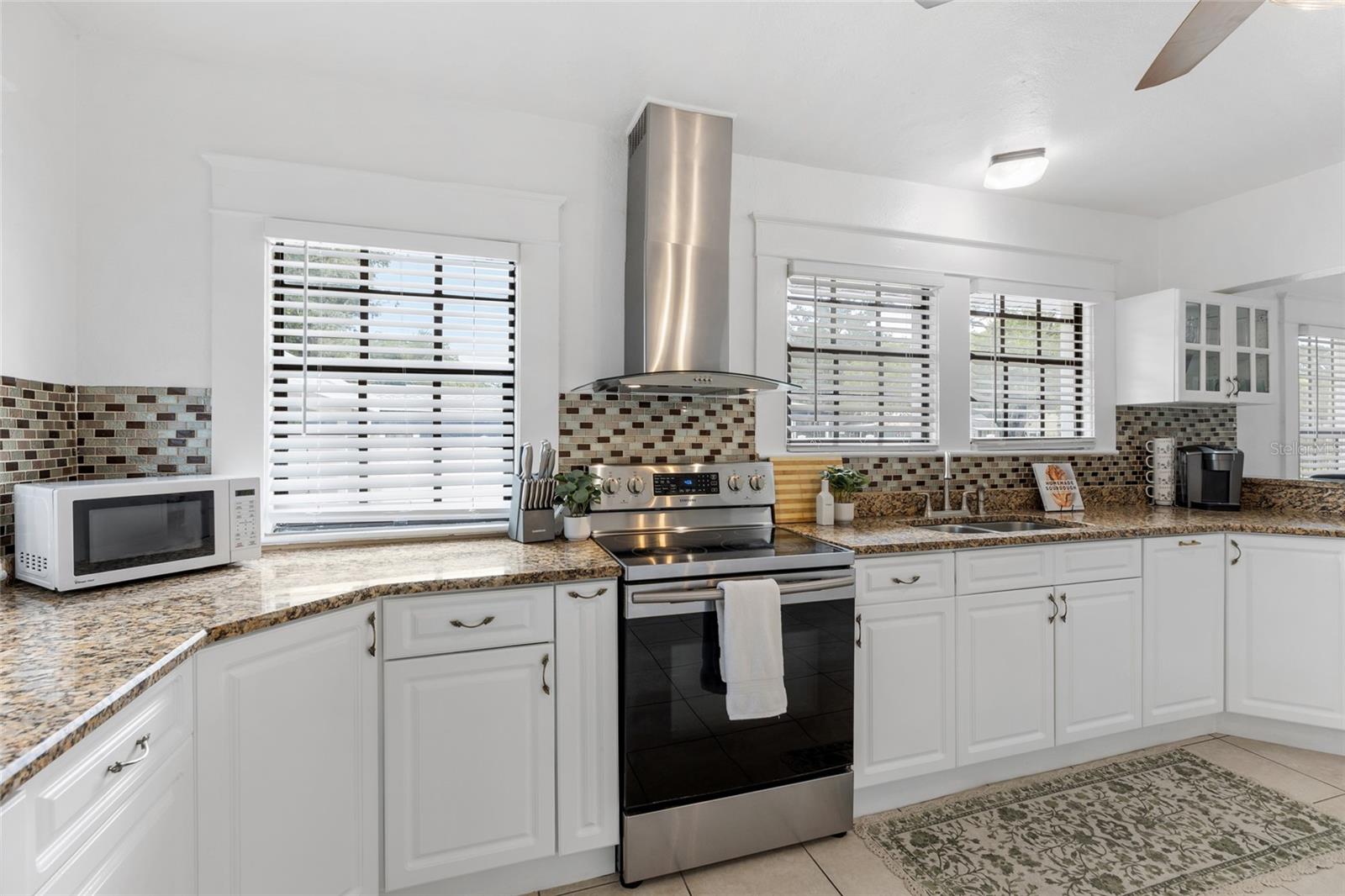 710 E BROAD ST — photo 12