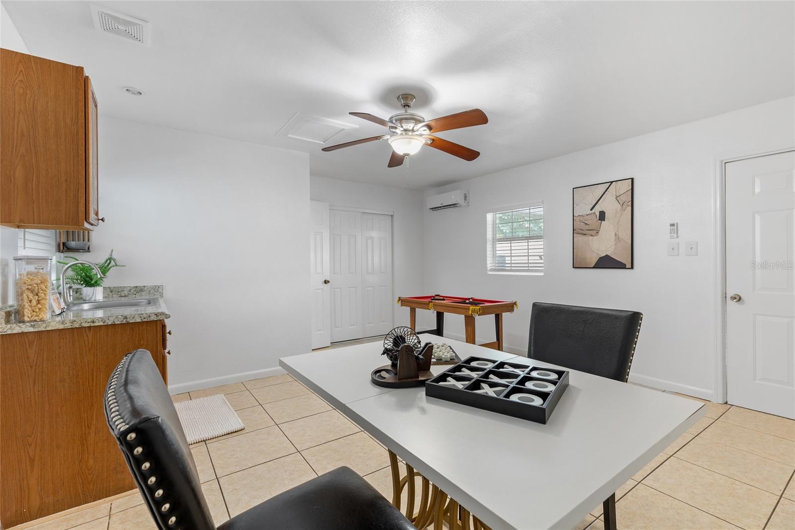 710 E BROAD ST — photo 37