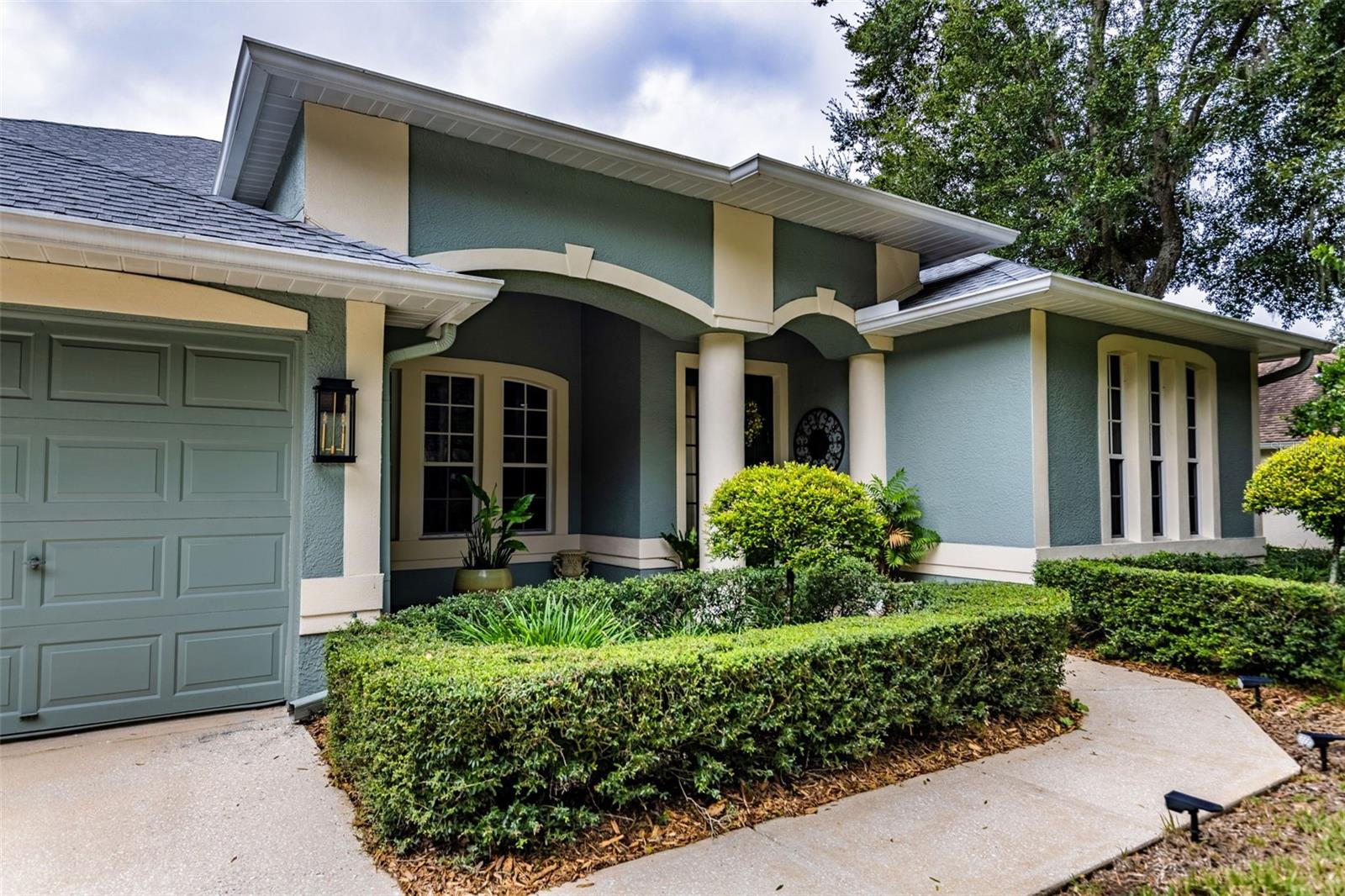 28 CAMELOT RIDGE DR — photo 2