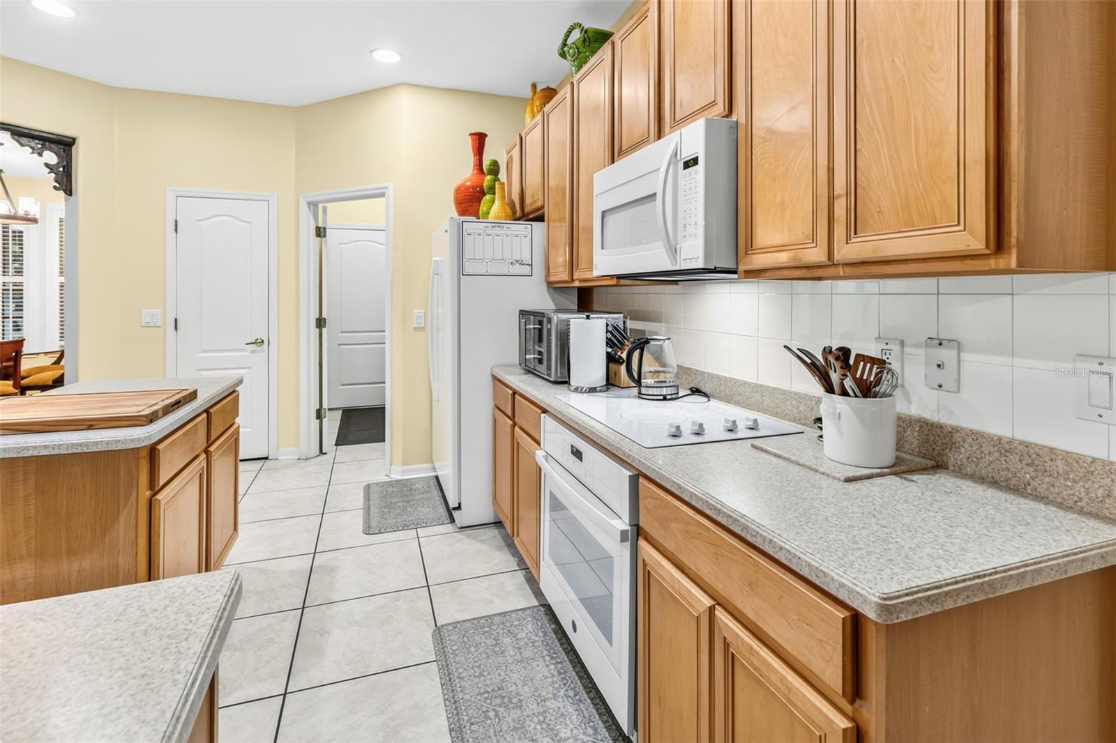 28 CAMELOT RIDGE DR — photo 24