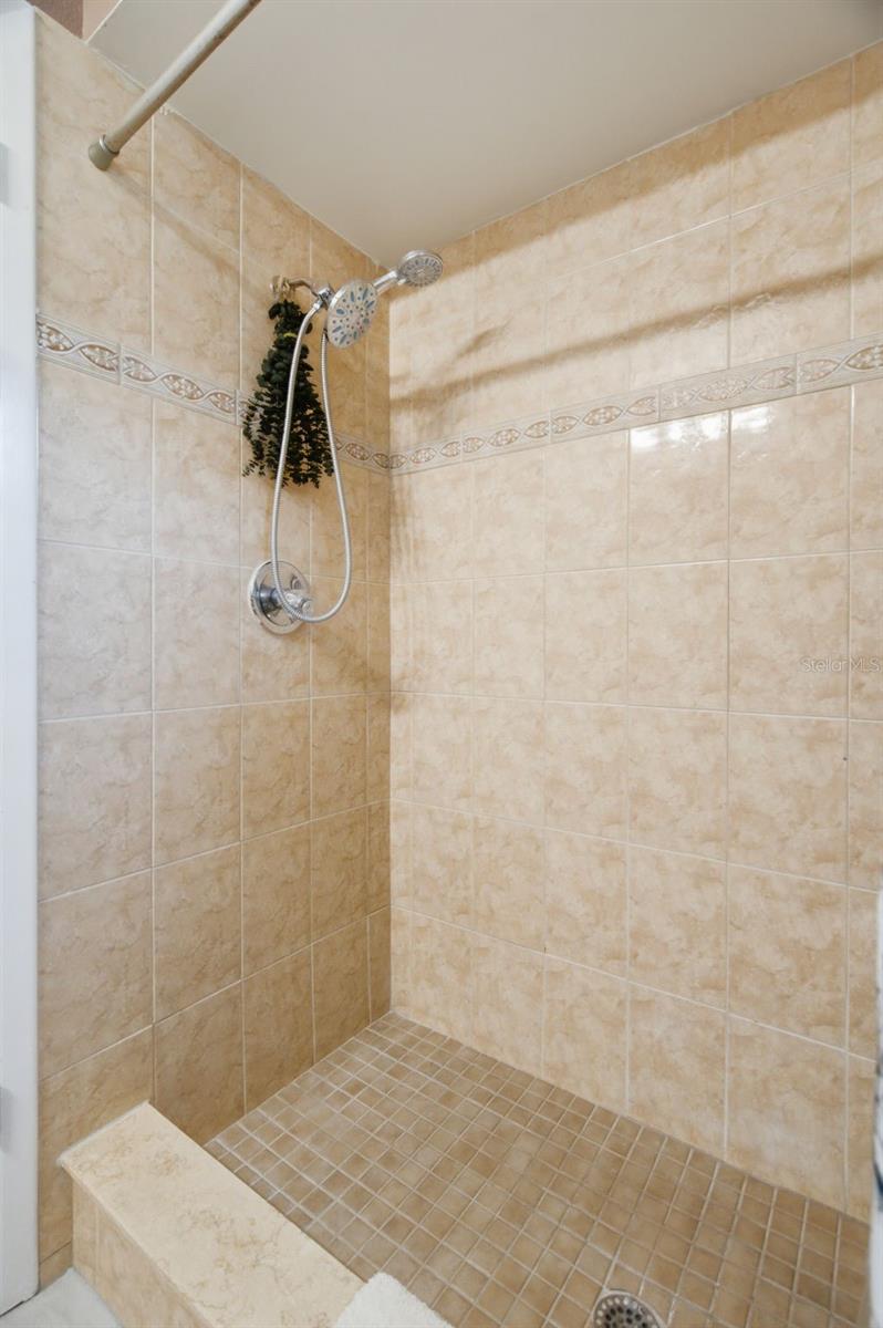 7907 DEER FOOT DR — photo 15