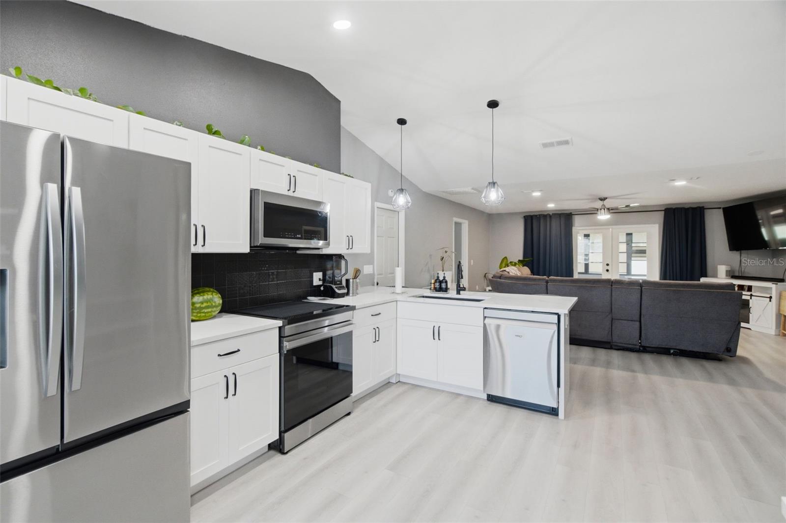 7907 DEER FOOT DR — photo 4