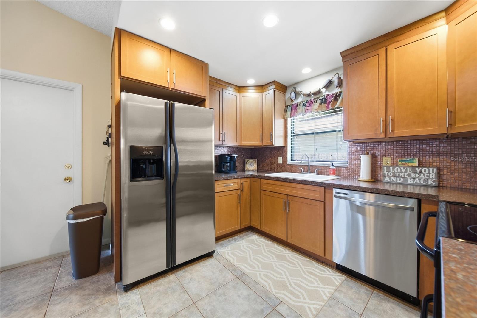 1140 DR ML KING JR ST N — photo 12
