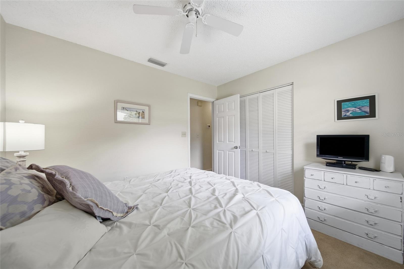 1140 DR ML KING JR ST N — photo 15