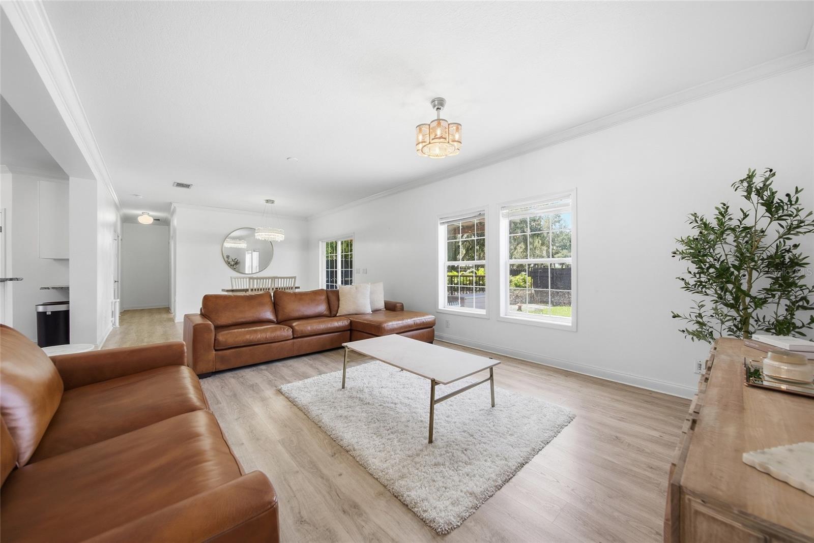 5335 SHAKESPEARE DR — photo 5