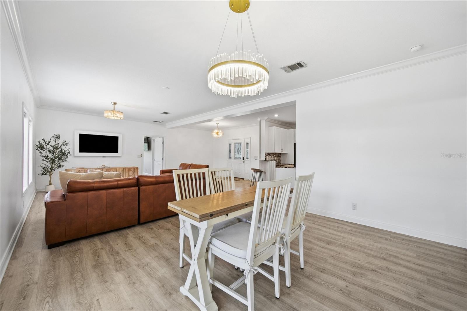 5335 SHAKESPEARE DR — photo 9