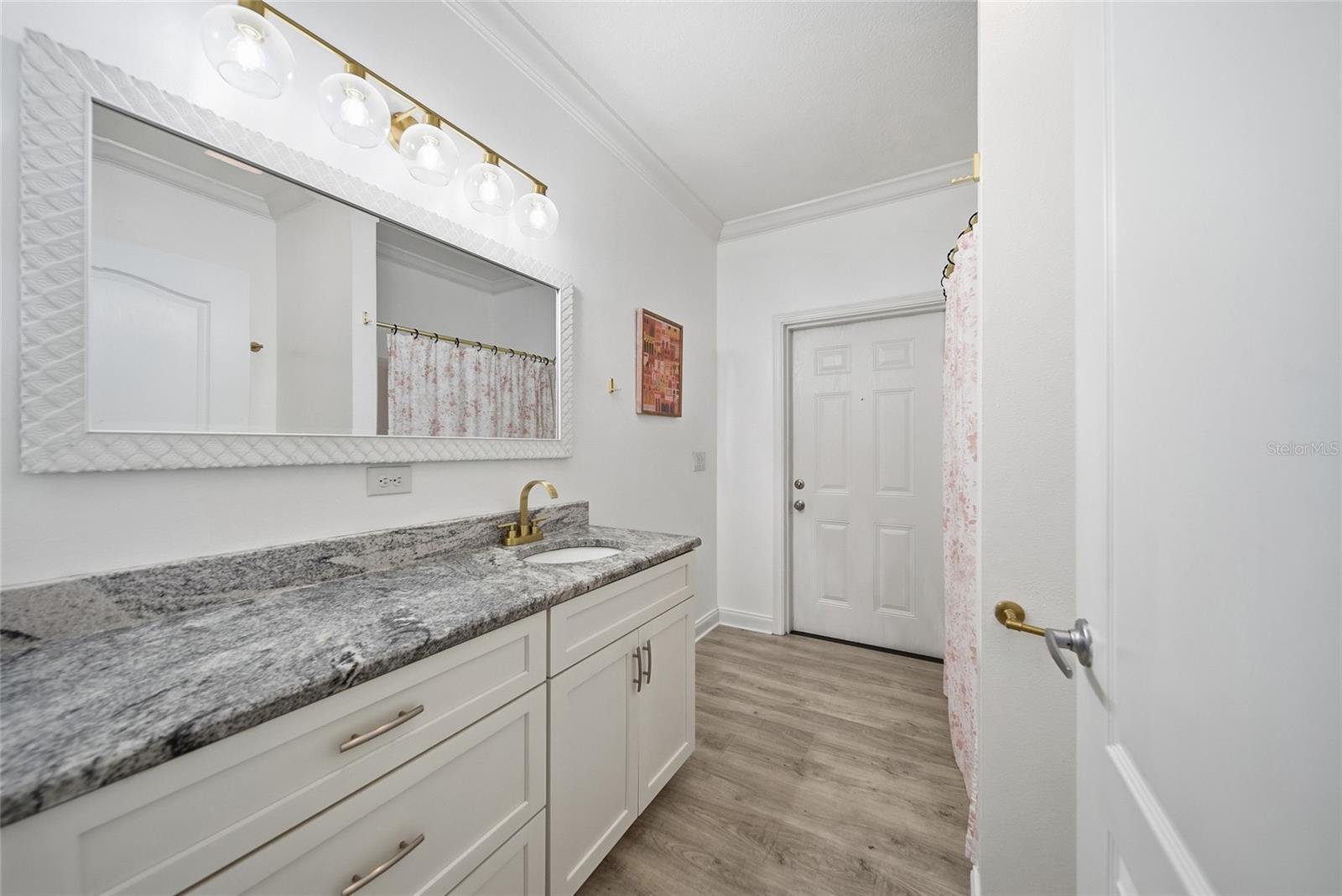 5335 SHAKESPEARE DR — photo 21