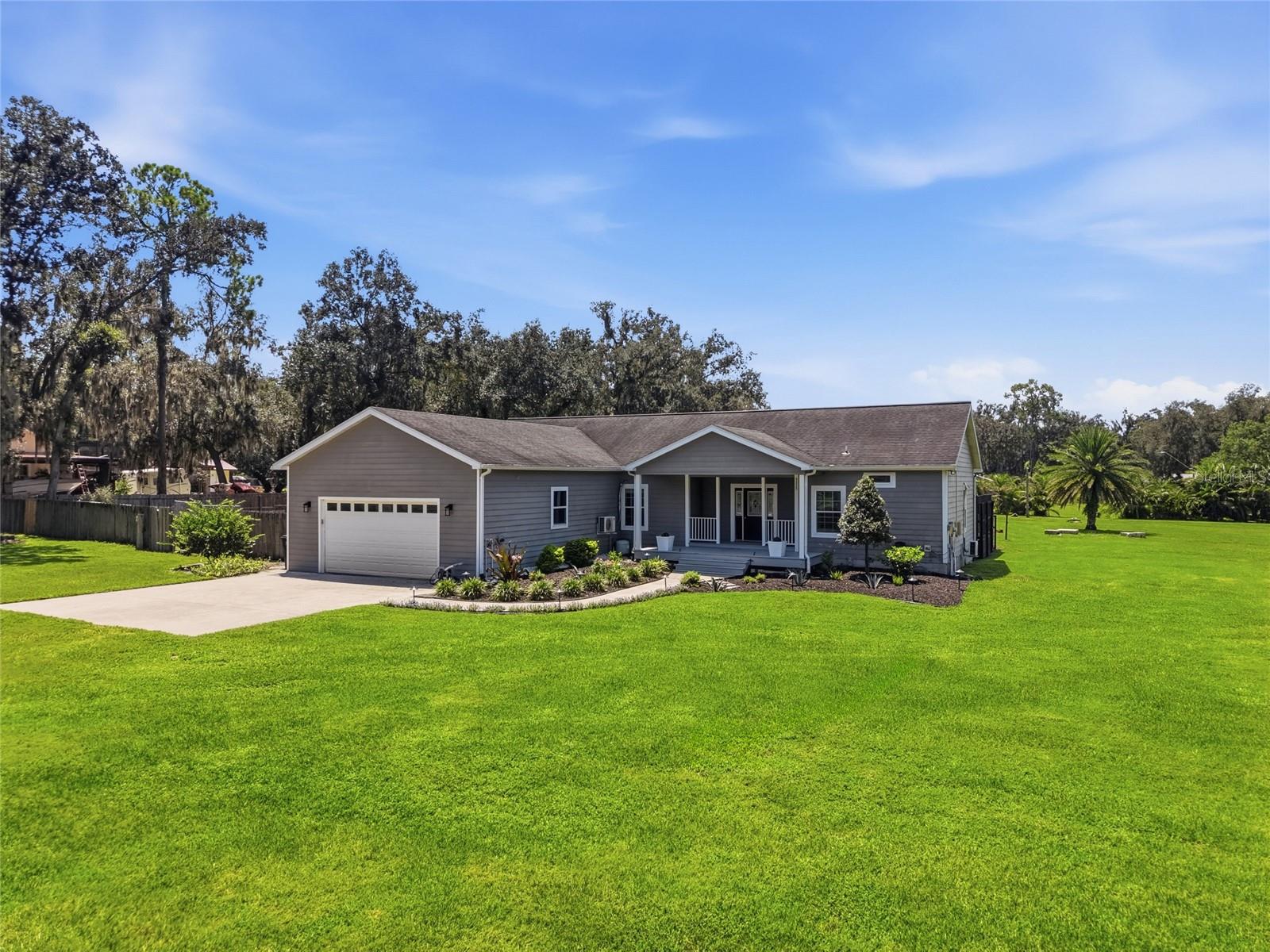 5335 SHAKESPEARE DR — photo 4