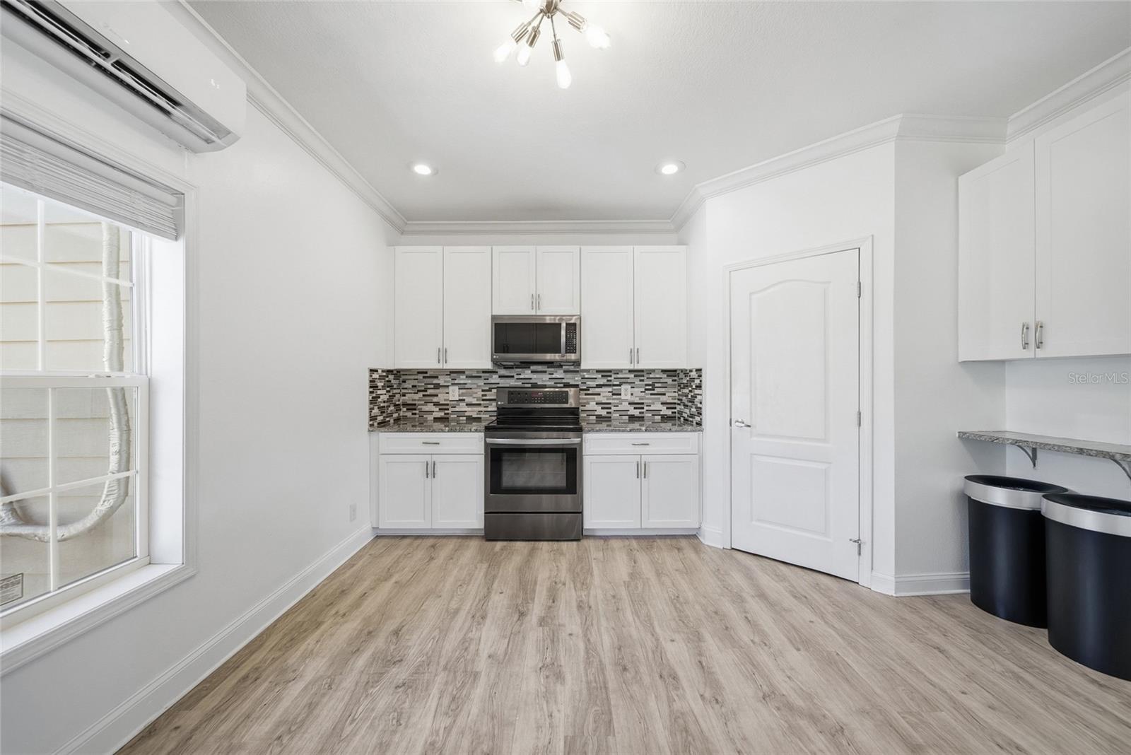 5335 SHAKESPEARE DR — photo 14