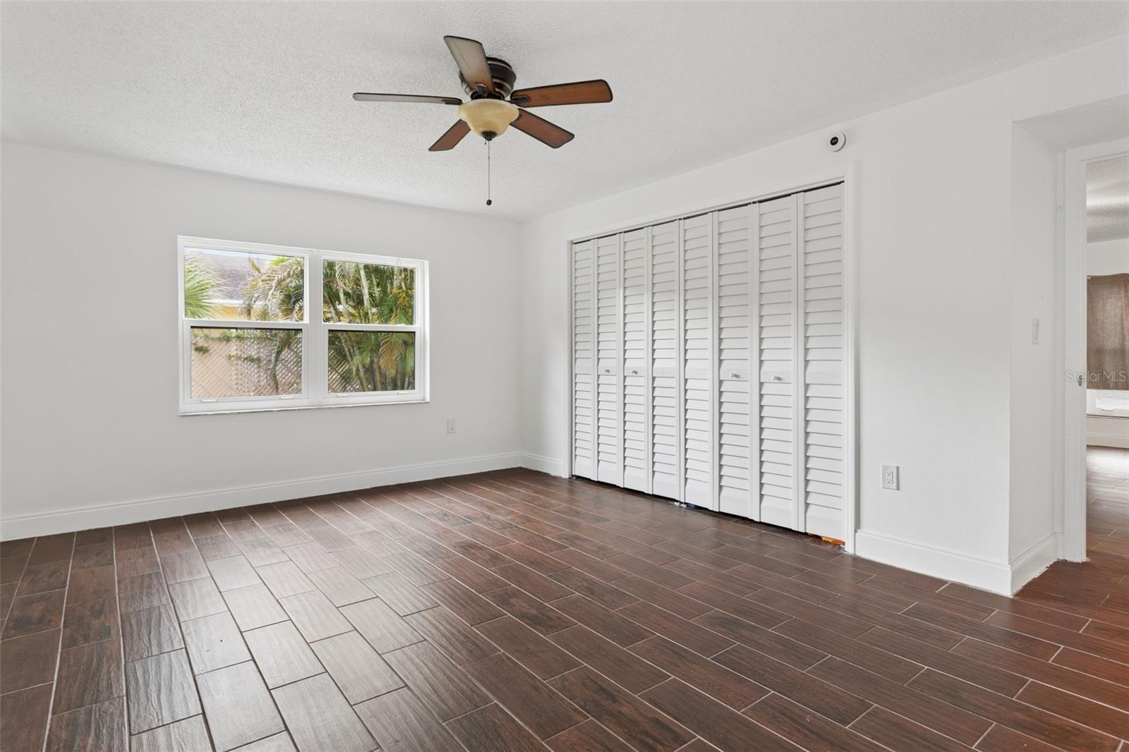 9920 EAGLES POINT CIR #2 — photo 17