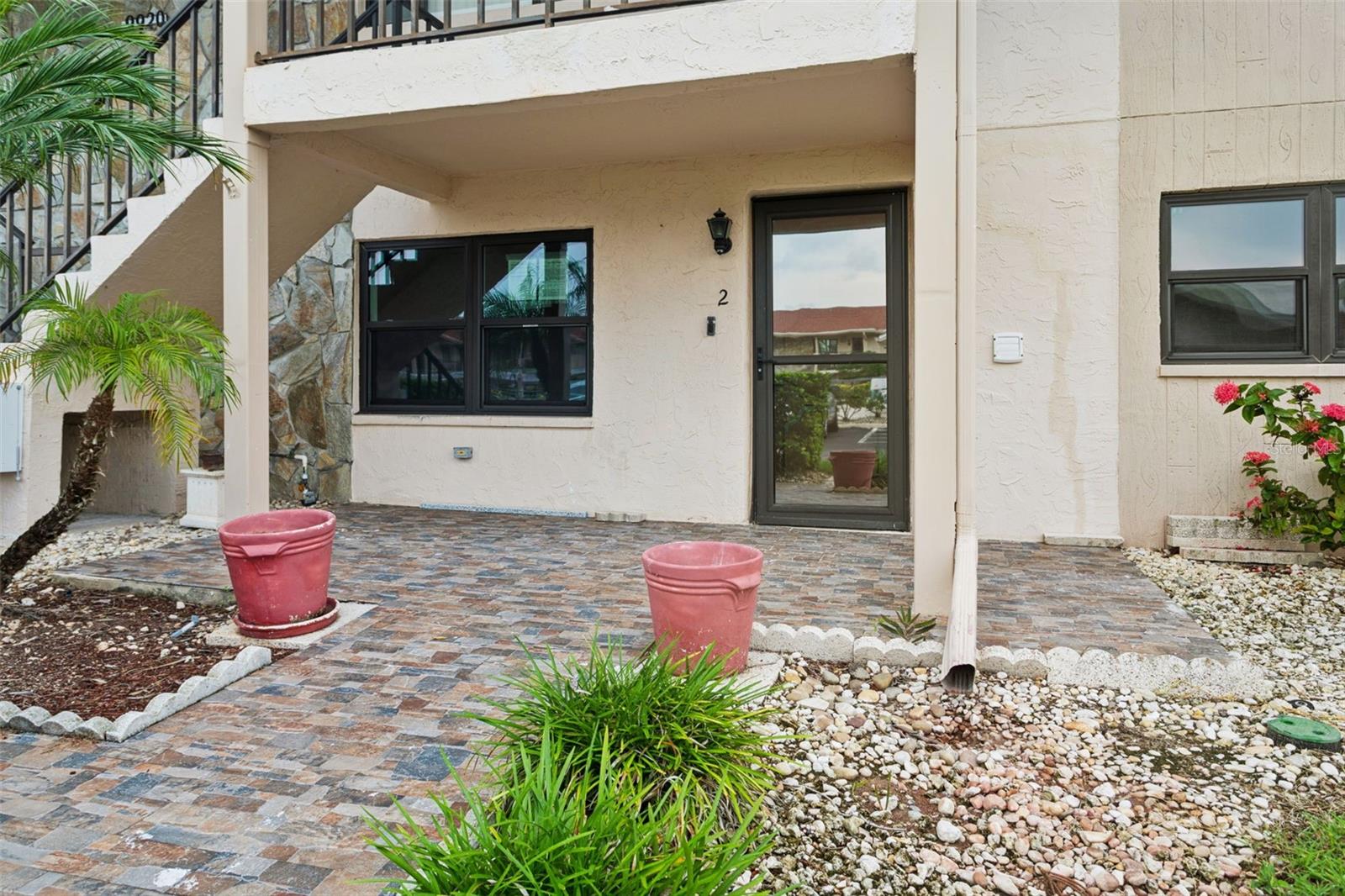 9920 EAGLES POINT CIR #2 — photo 3