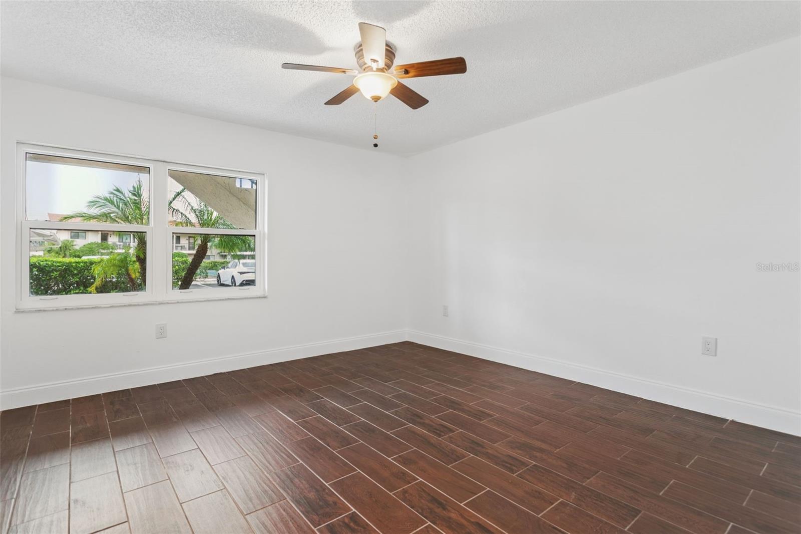 9920 EAGLES POINT CIR #2 — photo 13