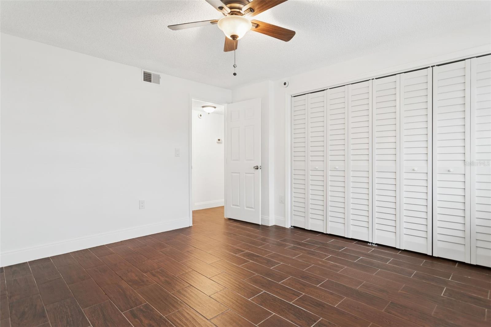 9920 EAGLES POINT CIR #2 — photo 14