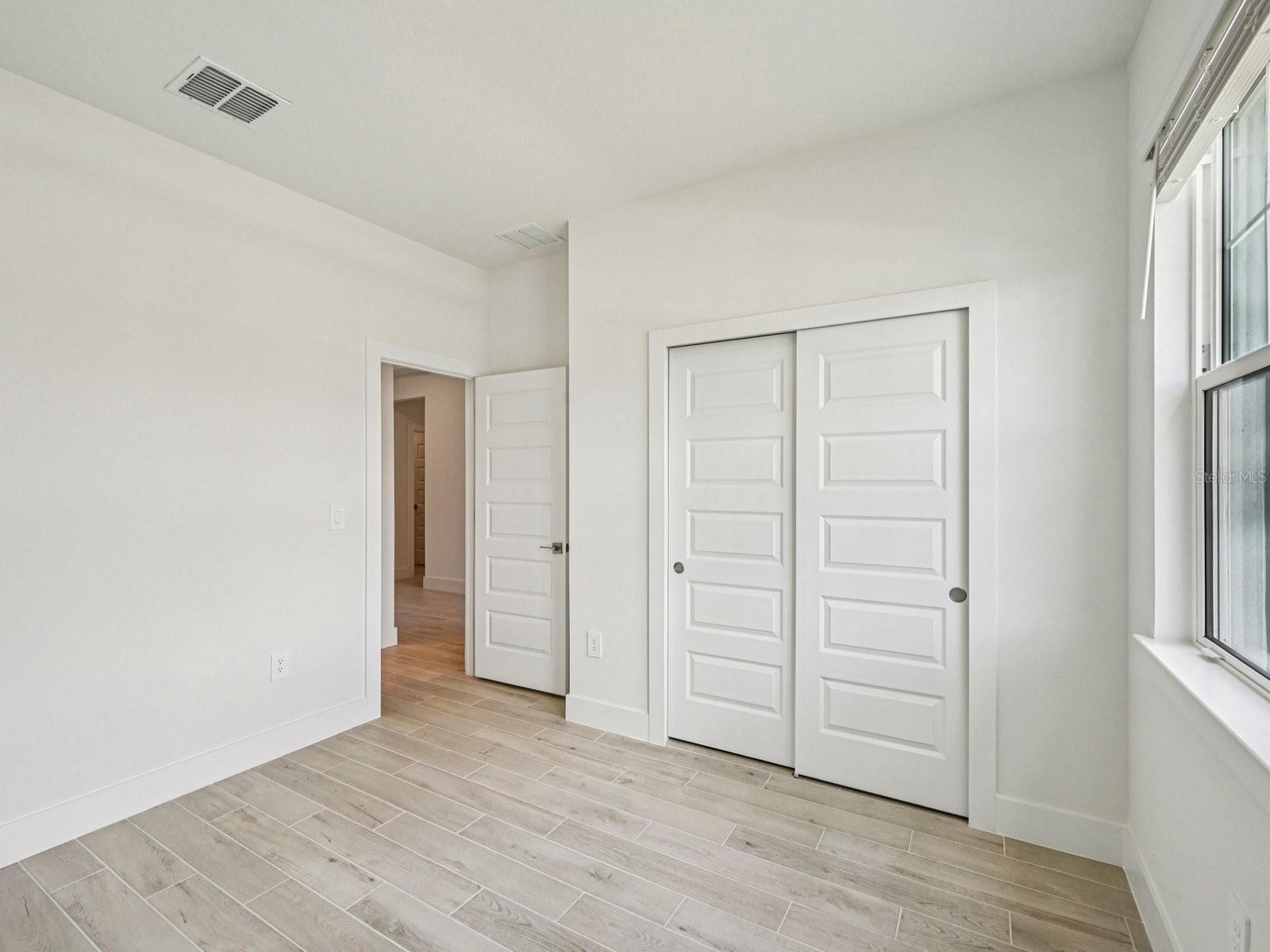 157 SUN CHASER DR — photo 12