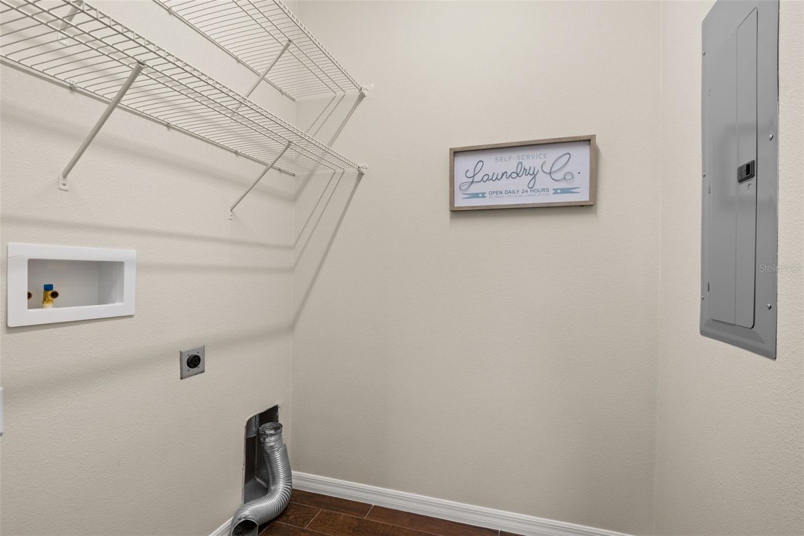 7904 OREGOLD DR — photo 42