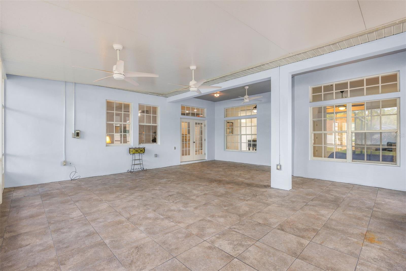 7904 OREGOLD DR — photo 56