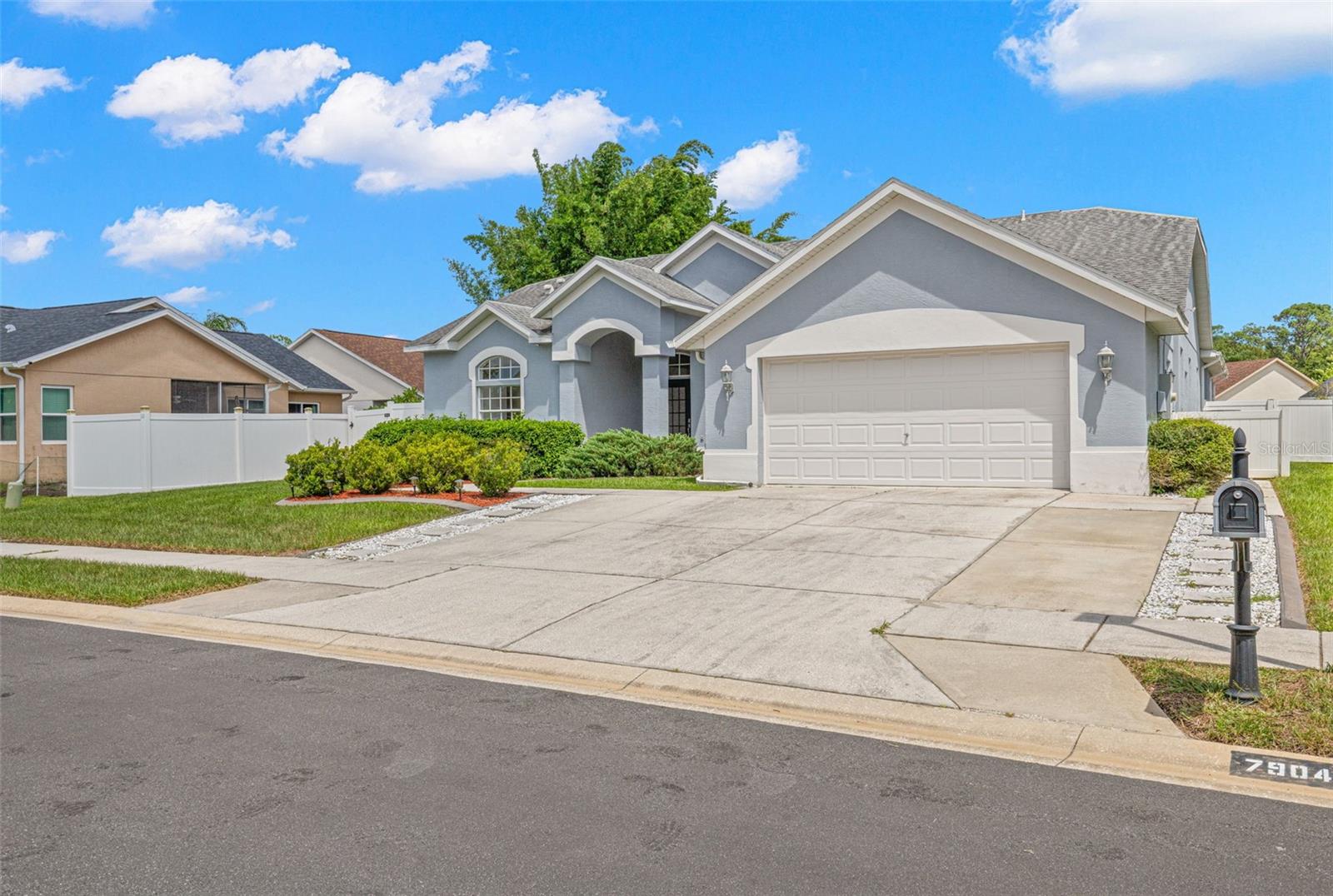 7904 OREGOLD DR — photo 5