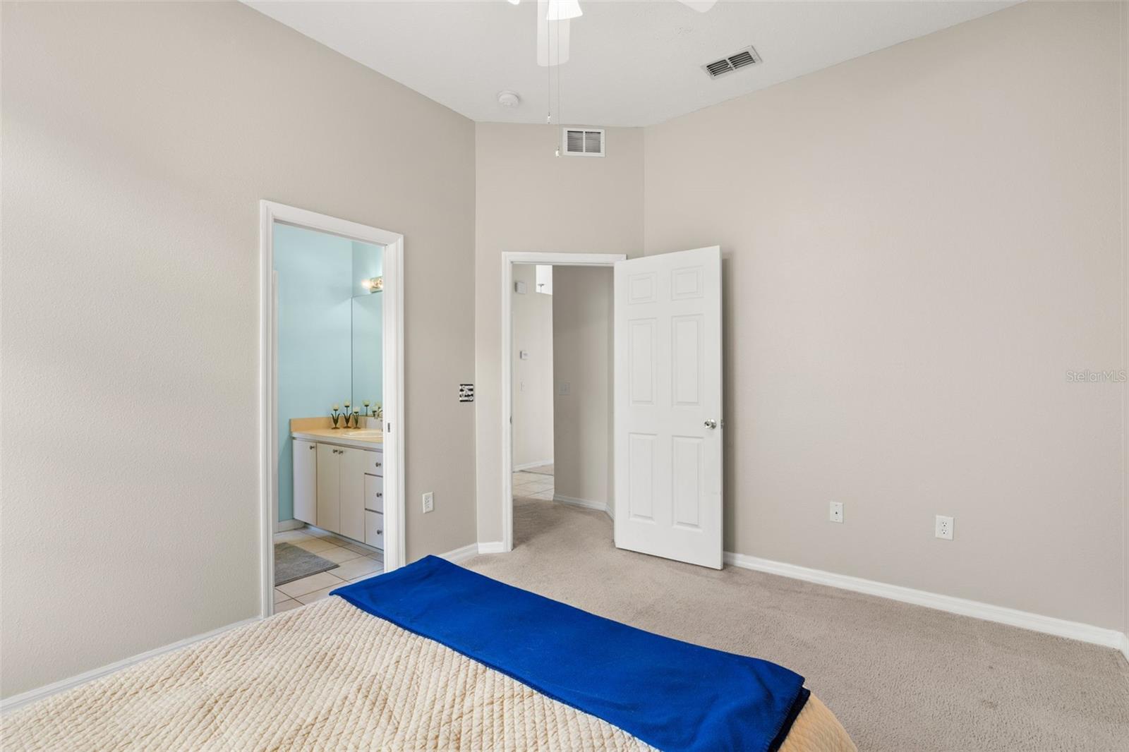 7904 OREGOLD DR — photo 38