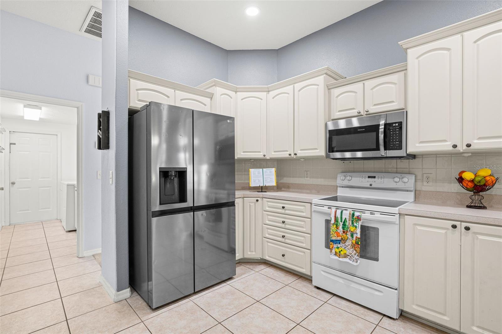 7904 OREGOLD DR — photo 18