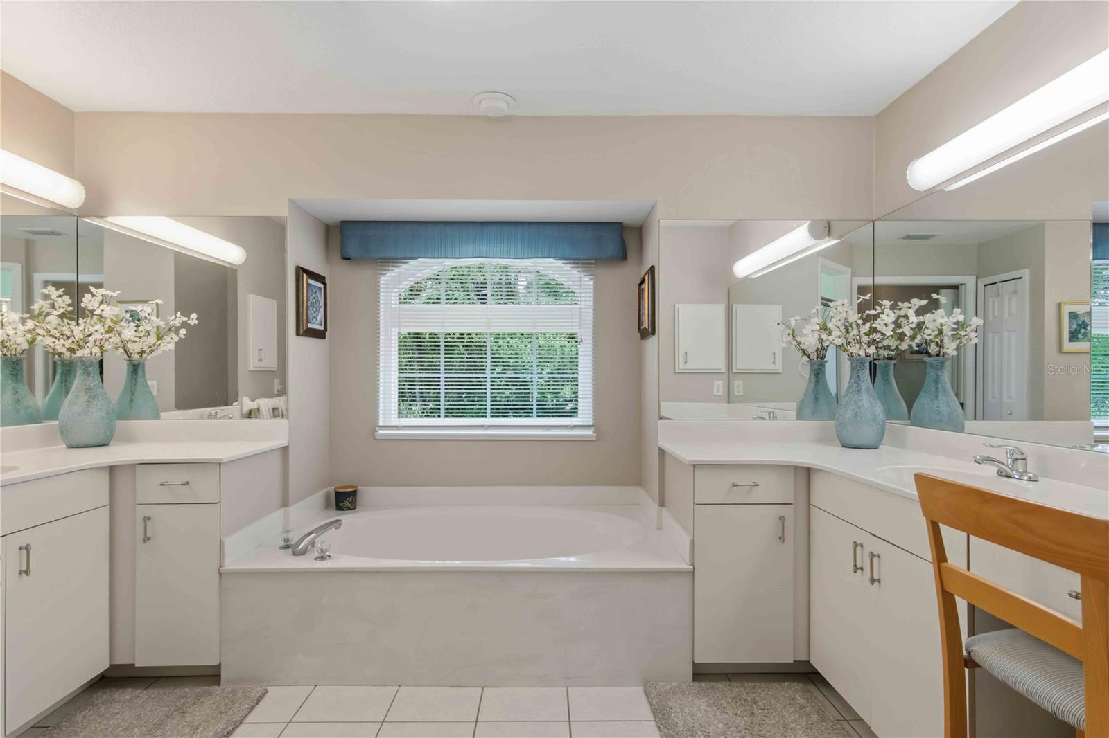 4875 HANSARD AVE — photo 39