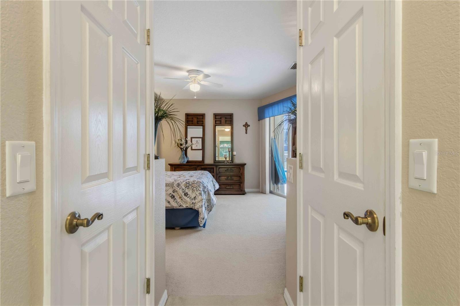 4875 HANSARD AVE — photo 38
