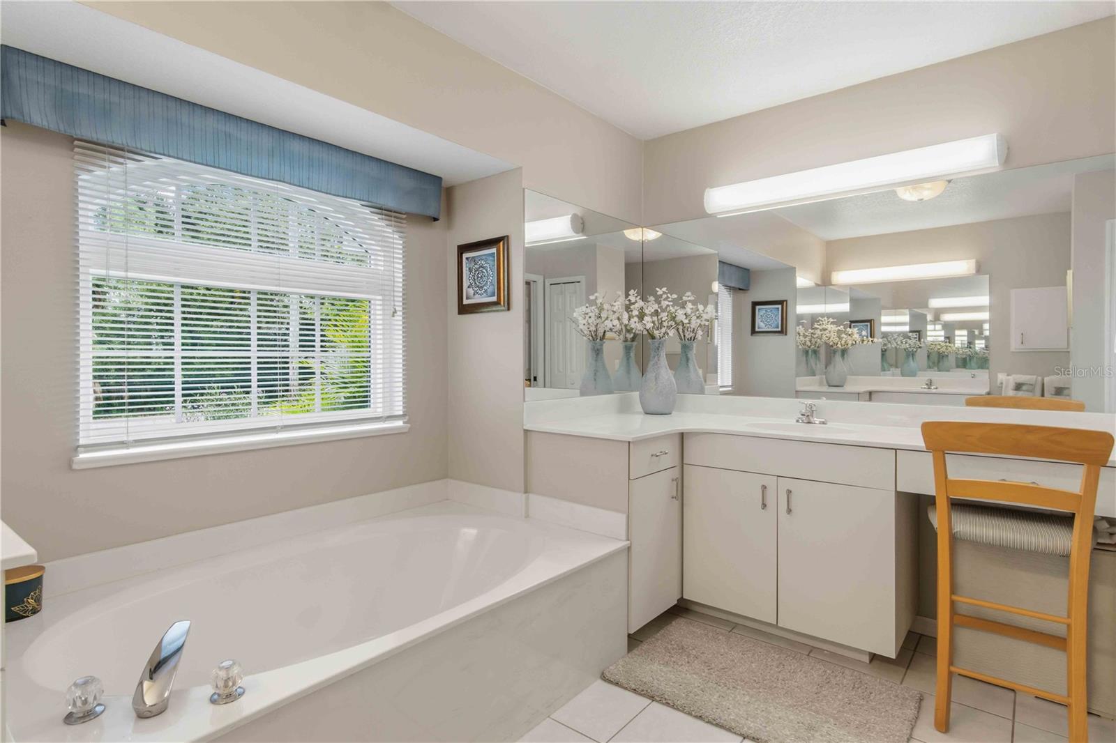 4875 HANSARD AVE — photo 42