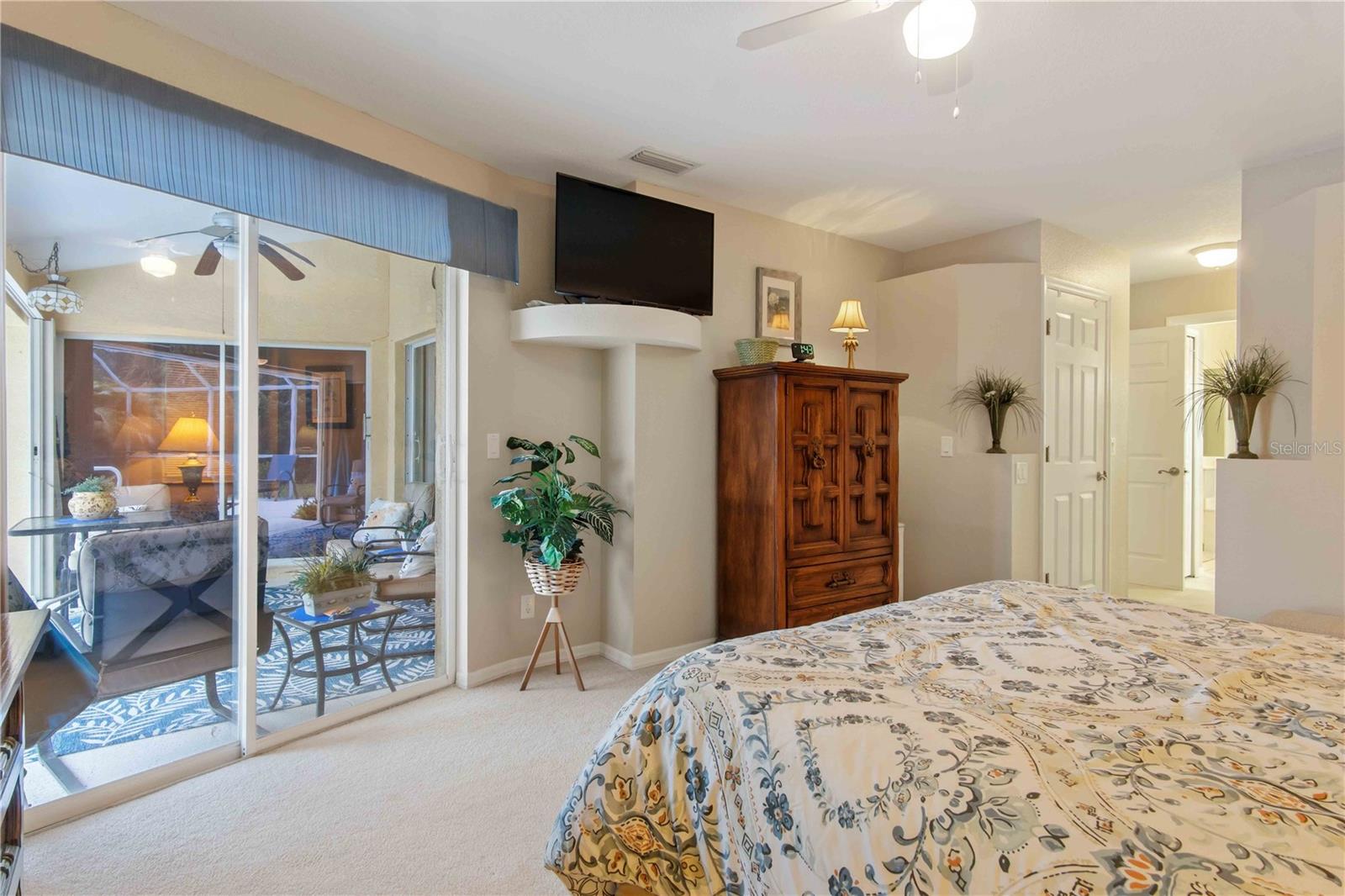 4875 HANSARD AVE — photo 36