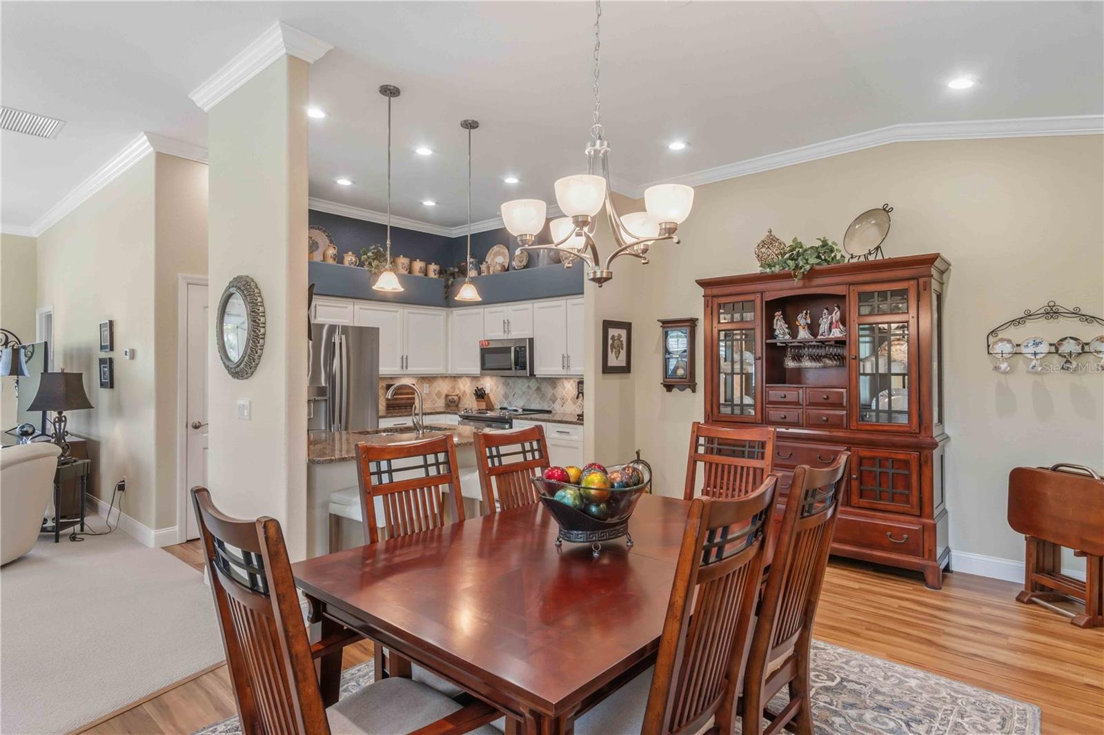 1001 TOPELIS DR — photo 31