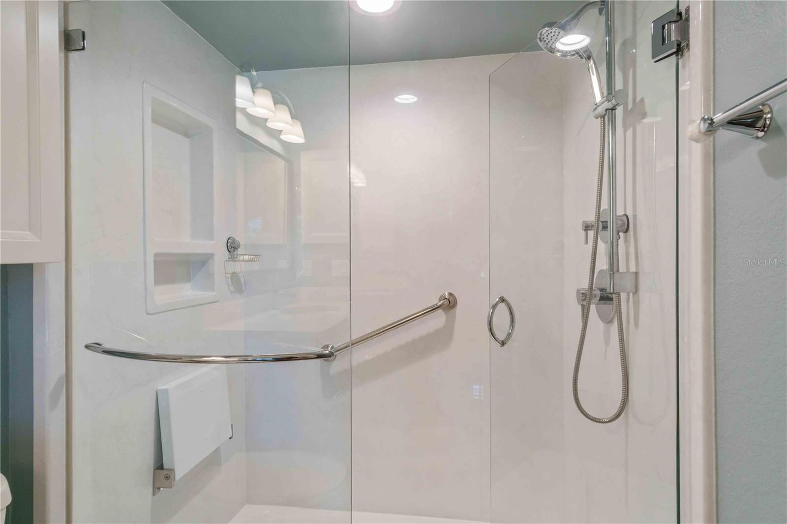 1001 TOPELIS DR — photo 39