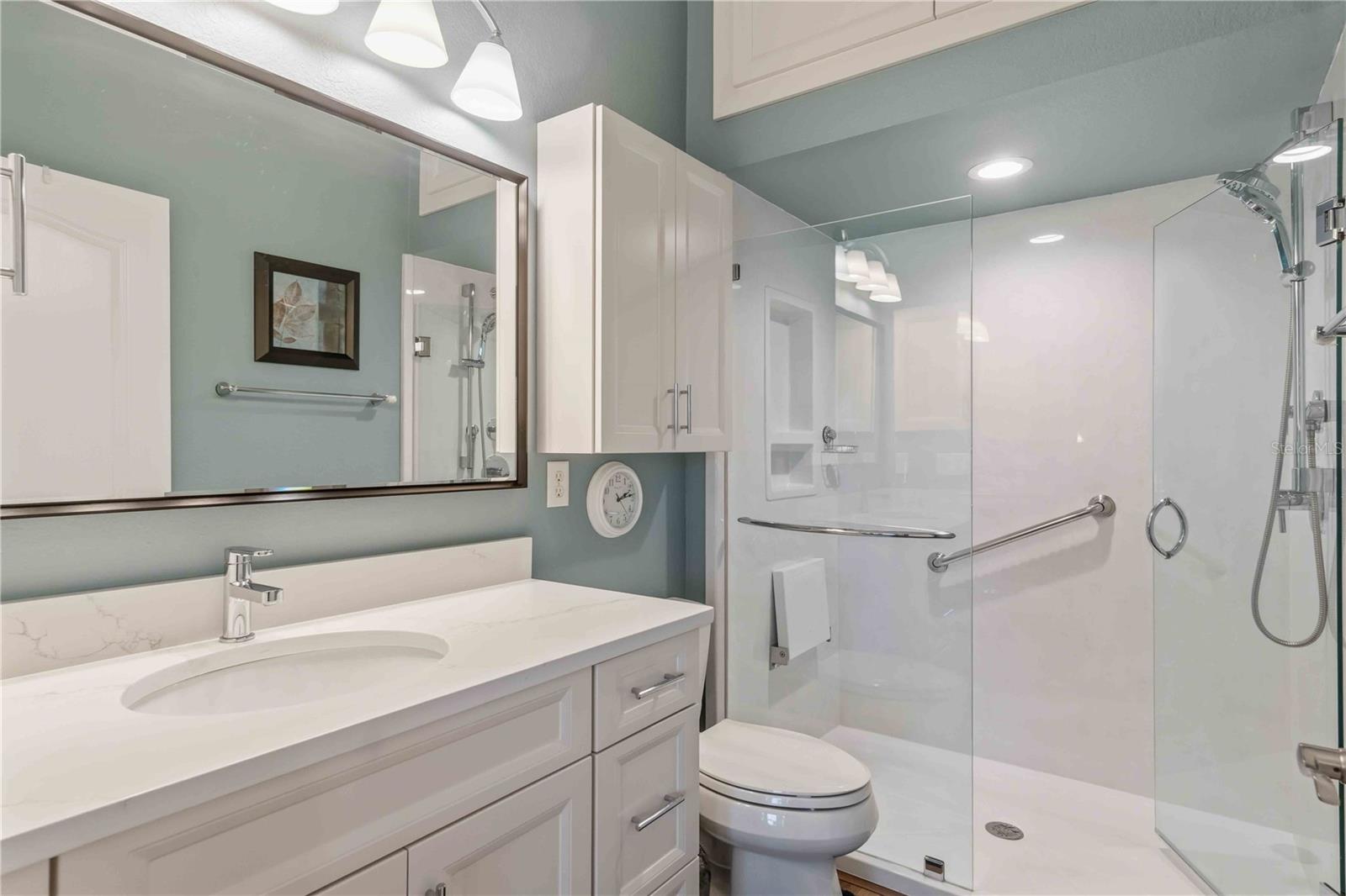 1001 TOPELIS DR — photo 38