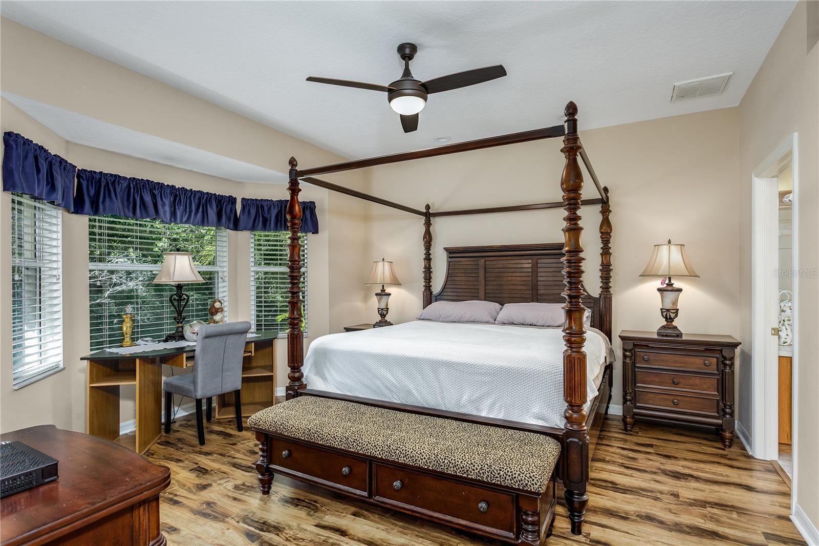 7235 CLEOPATRA DR — photo 11