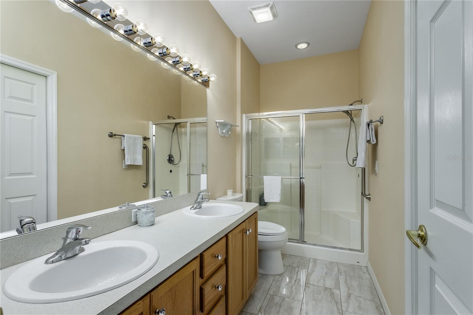 7235 CLEOPATRA DR — photo 12