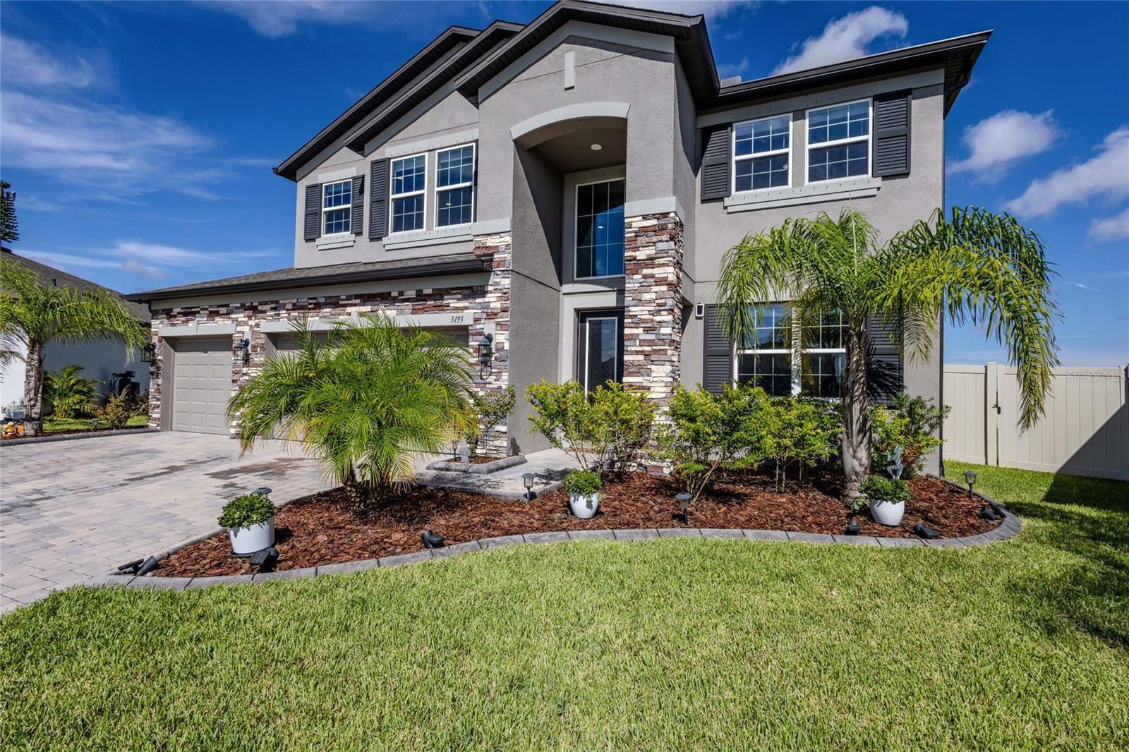 3195 KING FERN DR — photo 2