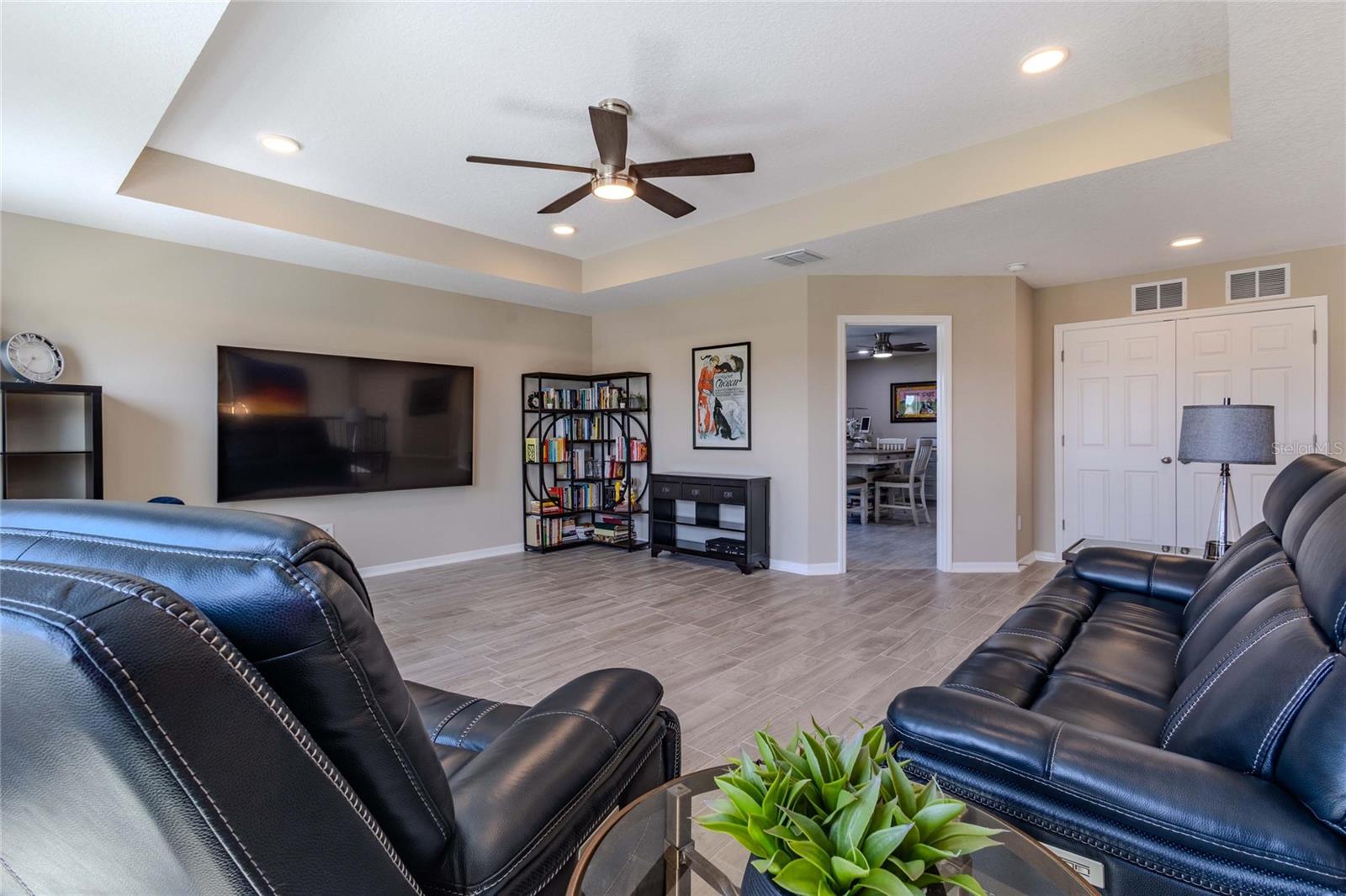 3195 KING FERN DR — photo 54